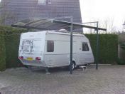 Vrijstaande aluminium carport voor caravanstalling